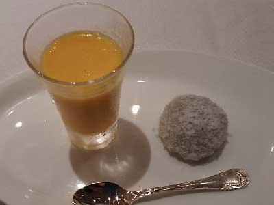 重慶飯店コース料理デザート盛り合わせ