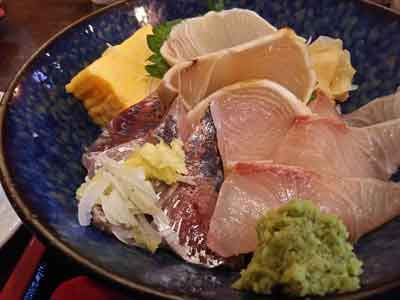 伊豆海鮮どんぶりや 河津グルメセットの海鮮丼